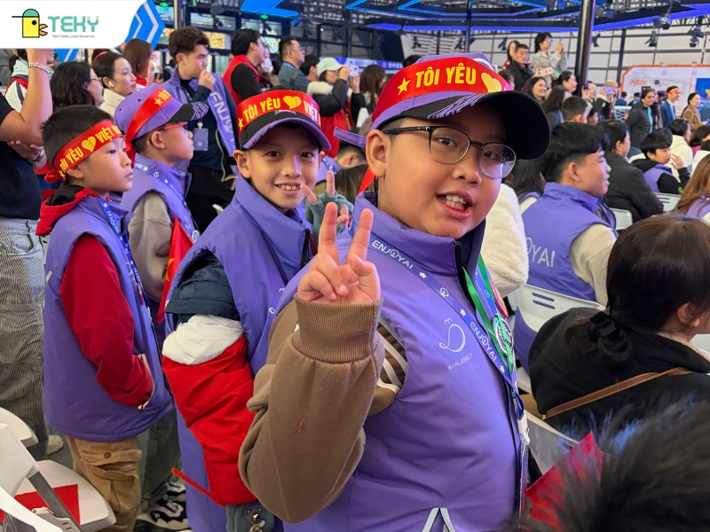 hoc-sinh-tham-gia-enjoy-ai-sau-khi-kuyen-thi-cong-nghe