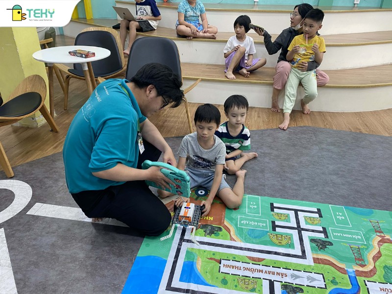 lop-hoc-robotics-ai-tai-teky