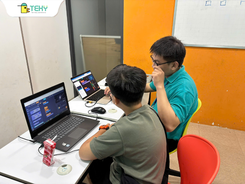 lop-hoc-lap-trinh-tai-teky