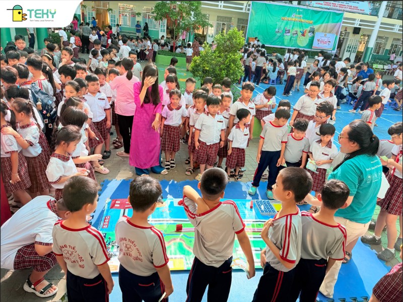 tram-dau-truong-robot