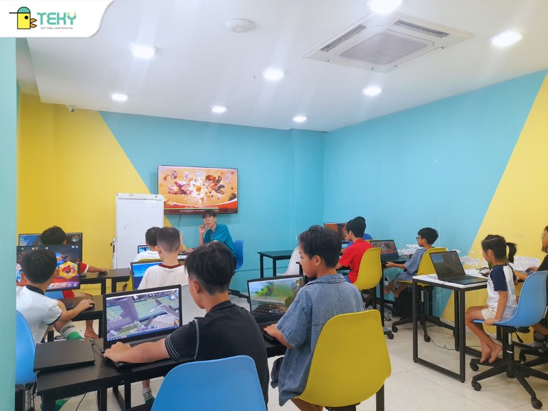 lop-hoc-lap-trinh-tai-teky-summer-camp-2025