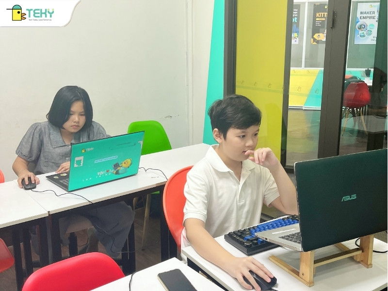 khong-gian-sang-tao-boi-workshop-ai