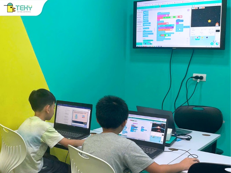 lop-hoc-lap-trinh-voi-code-kitten-tai-teky-long-bien