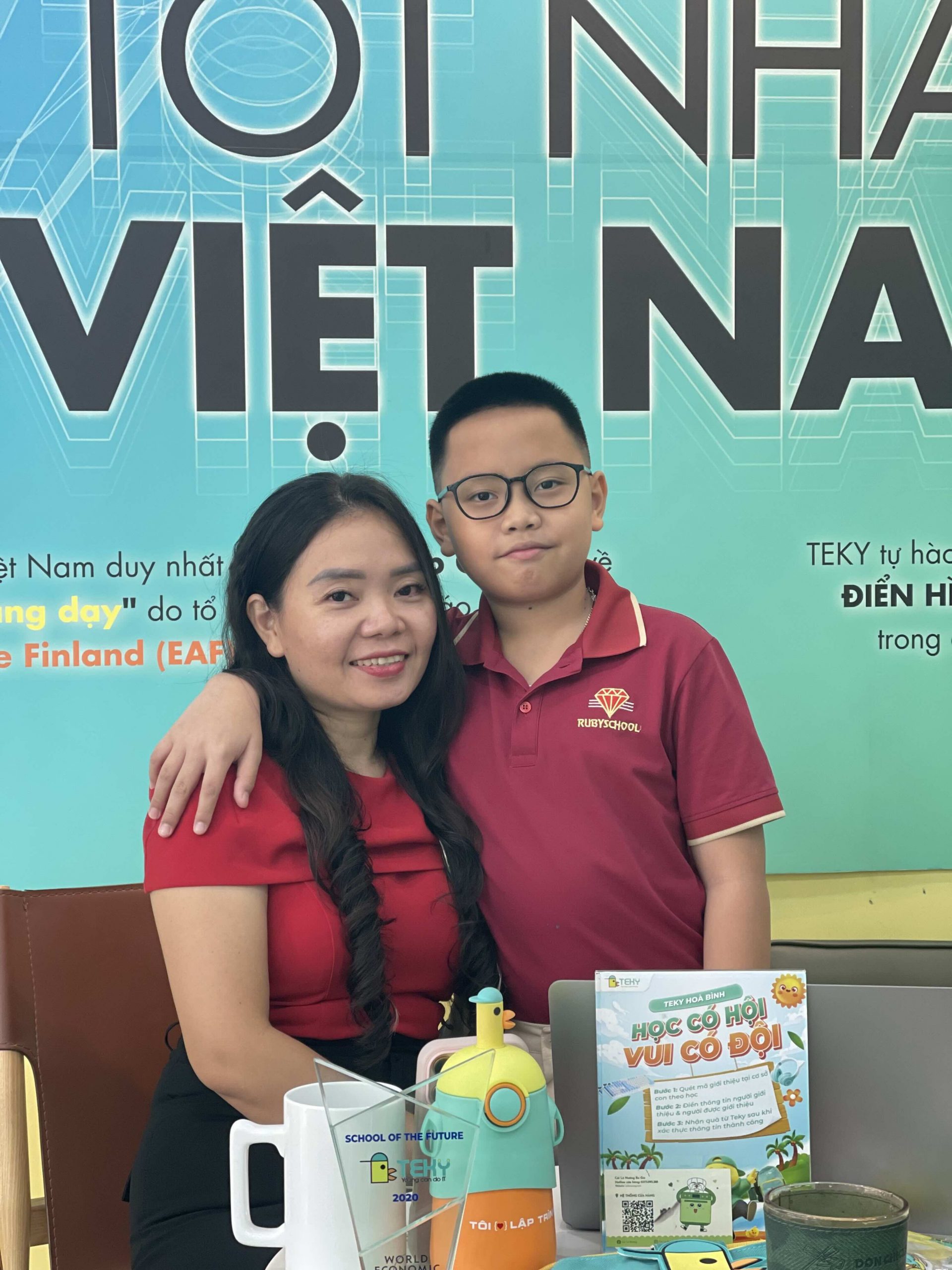 me-yen-la-nguoi-phat-hien-va-dinh-hinh-dam-me-cho-minh-hoc-cong-nghe-ngay-cap-tu-1